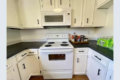 1801 Aspen Way, Winston-Salem, NC 27106 - Photo 8