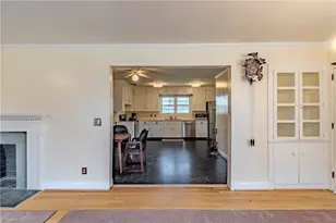 246 Fairview Ave, Mount Airy, NC 27030 - Photo 4
