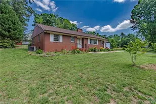 246 Fairview Ave, Mount Airy, NC 27030 - Photo 46
