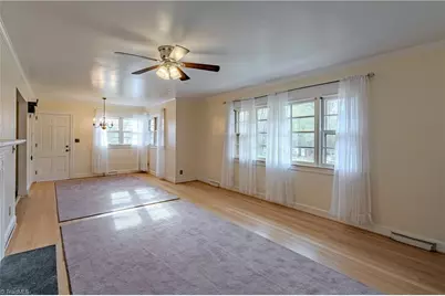 246 Fairview Avenue, Mount Airy, NC 27030 - Photo 2