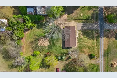 2016 Bryant Street, Madison, NC 27025 - Photo 36