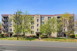 1013 N Elm St, Greensboro, NC 27401 - Photo 2