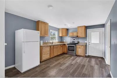 525 Booker T Washington Avenue, Asheboro, NC 27203 - Photo 12