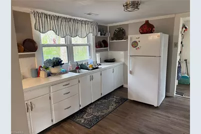 3259 Stockton Street, Winston-Salem, NC 27127 - Photo 6