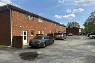 10 Liberty Dr, Thomasville, NC 27360 - Photo 2