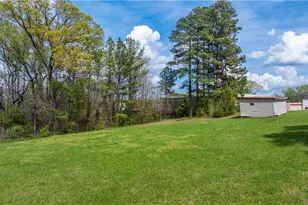 35 Varner St, Denton, NC 27239 - Photo 4