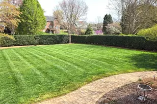 225 Fox Ridge Cir, Lewisville, NC 27023 - Photo 4