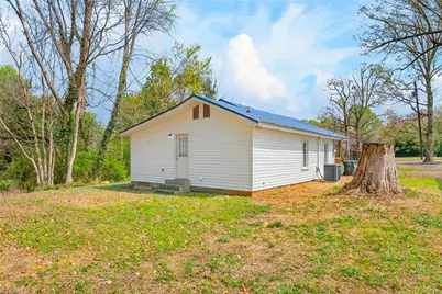 527 Booker T Washington Avenue, Asheboro, NC 27203 - Photo 20