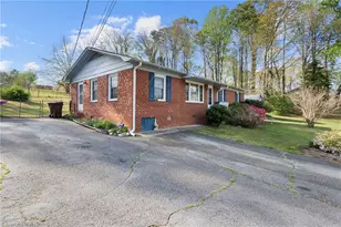 5095 Elmwood St, Trinity, NC 27370 - Photo 2