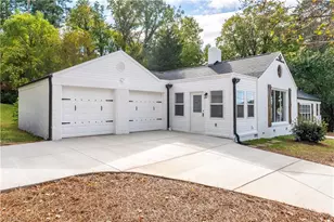 178 Salisbury St, Denton, NC 27239 - Photo 4