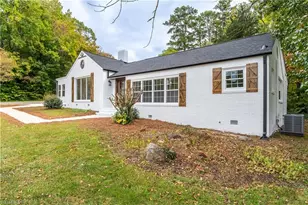 178 Salisbury St, Denton, NC 27239 - Photo 2