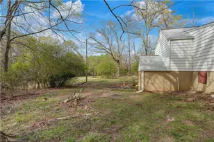 710 E Stadium Dr, Eden, NC 27288 - Photo 26