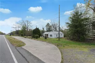 710 E Stadium Dr, Eden, NC 27288 - Photo 4