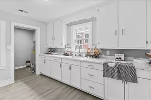 1036 Mebane St, Burlington, NC 27217 - Photo 10