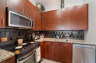 810 W 4th St, Winston-Salem, NC 27101 - Photo 6