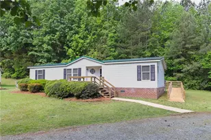 1201 Red Sunset Pl, Siler City, NC 27344 - Photo 2
