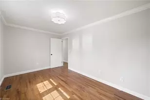 306 Lakeshore Dr, Thomasville, NC 27360 - Photo 12