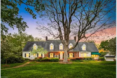 304 S Fayetteville Street, Liberty, NC 27298 - Photo 2