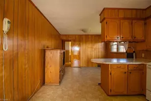 3556 White Plains Rd, Roaring River, NC 28669 - Photo 12