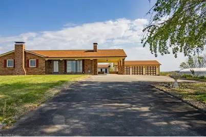 3556 White Plains Road, Roaring River, NC 28669 - Photo 2