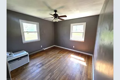 133 Georgia Avenue, Mount Airy, NC 27030 - Photo 8