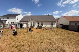 152 Scotland Ridge Dr, Winston-Salem, NC 27107 - Photo 2