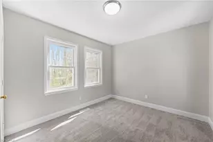 2124 Textile Dr, Greensboro, NC 27405 - Photo 8