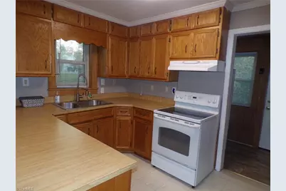 4543 Pleasant Garden Road, Greensboro, NC 27406 - Photo 10