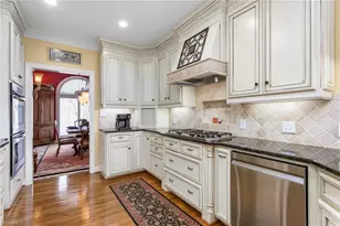 2708 Sturbridge Ct, Burlington, NC 27215 - Photo 4