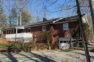 357 Holly Hill St, North Wilkesboro, NC 28659 - Photo 32