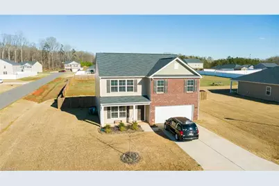 109 Bunting Drive, Lexington, NC 27295 - Photo 2