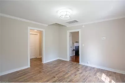 514 Barnes Street, Reidsville, NC 27320 - Photo 12