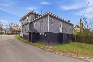 528 N Scales St, Reidsville, NC 27320 - Photo 4