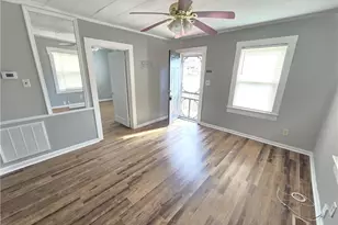 315 Coble St, Burlington, NC 27217 - Photo 2