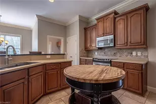 6976 Kellam Ridge Dr, Greensboro, NC 27455 - Photo 12