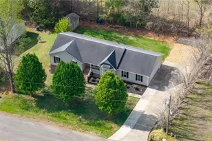 2506 Megan Dr, Ramseur, NC 27316 - Photo 42