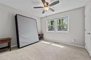 1611 Maple Ridge Ct, Greensboro, NC 27455 - Photo 12