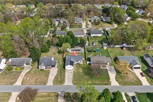 11 Oak Meadow Ln, Thomasville, NC 27360 - Photo 8