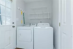 607 Ladford Ln, High Point, NC 27265 - Photo 14