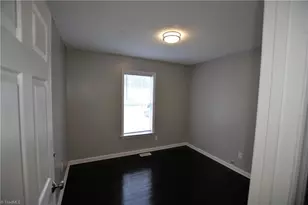 1715 Rainbow Dr, Greensboro, NC 27403 - Photo 10