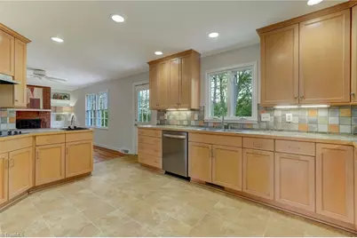 703 Longview Street, Greensboro, NC 27403 - Photo 10