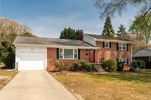 1219 Warwick Dr, Burlington, NC 27215 - Photo 2