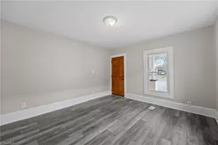 312 Cleveland Ave, Burlington, NC 27215 - Photo 6