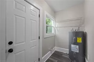 312 Cleveland Ave, Burlington, NC 27215 - Photo 18