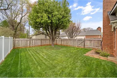 2912 Windmere Court, Winston-Salem, NC 27103 - Photo 38
