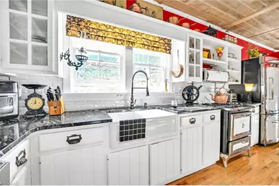 369 Spencer Branch Road, Lansing, NC 28643 - Photo 16