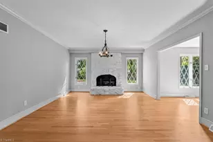 904 Pebble Dr, Greensboro, NC 27410 - Photo 8