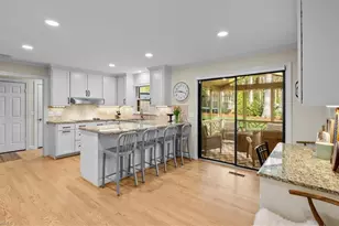 1115 Pebble Dr, Greensboro, NC 27410 - Photo 10