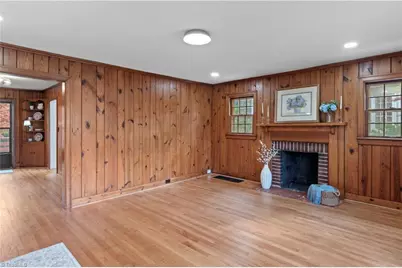 2413 Walker Avenue, Winston-Salem, NC 27103 - Photo 6