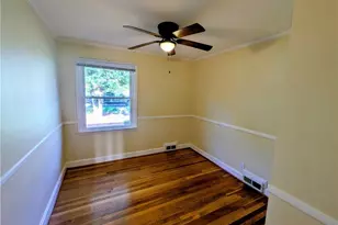 1017 Madison Ave, Winston-Salem, NC 27103 - Photo 6